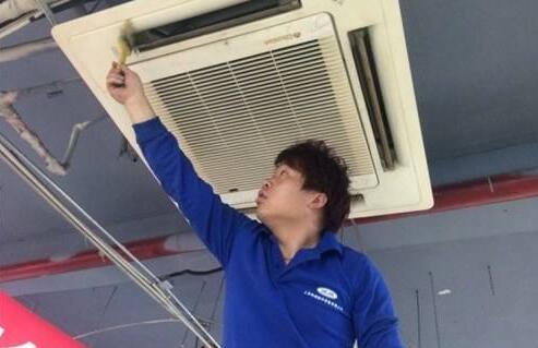 中央空調(diào)故障及維修方法中央空調(diào)日常維護(hù)